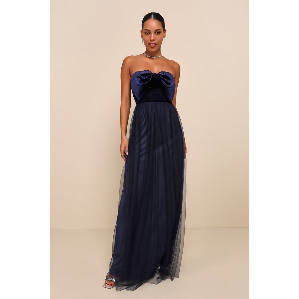 Perfectly Dramatic Navy Velvet Tulle strapless maxi size Small NWOT